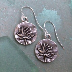 Sundance charm lotus silver earrings